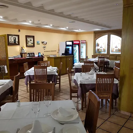 Hostal La Parada-2